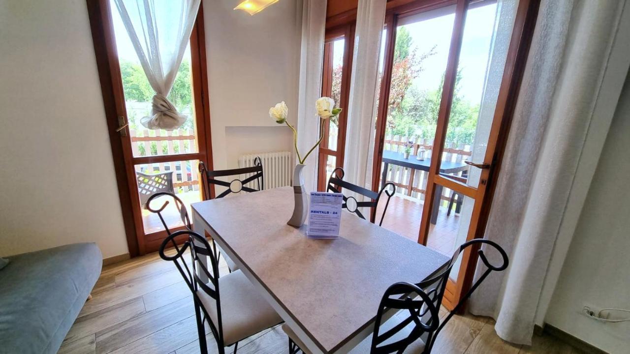 Casa Christina Rentals-24 Apartment Peschiera del Garda