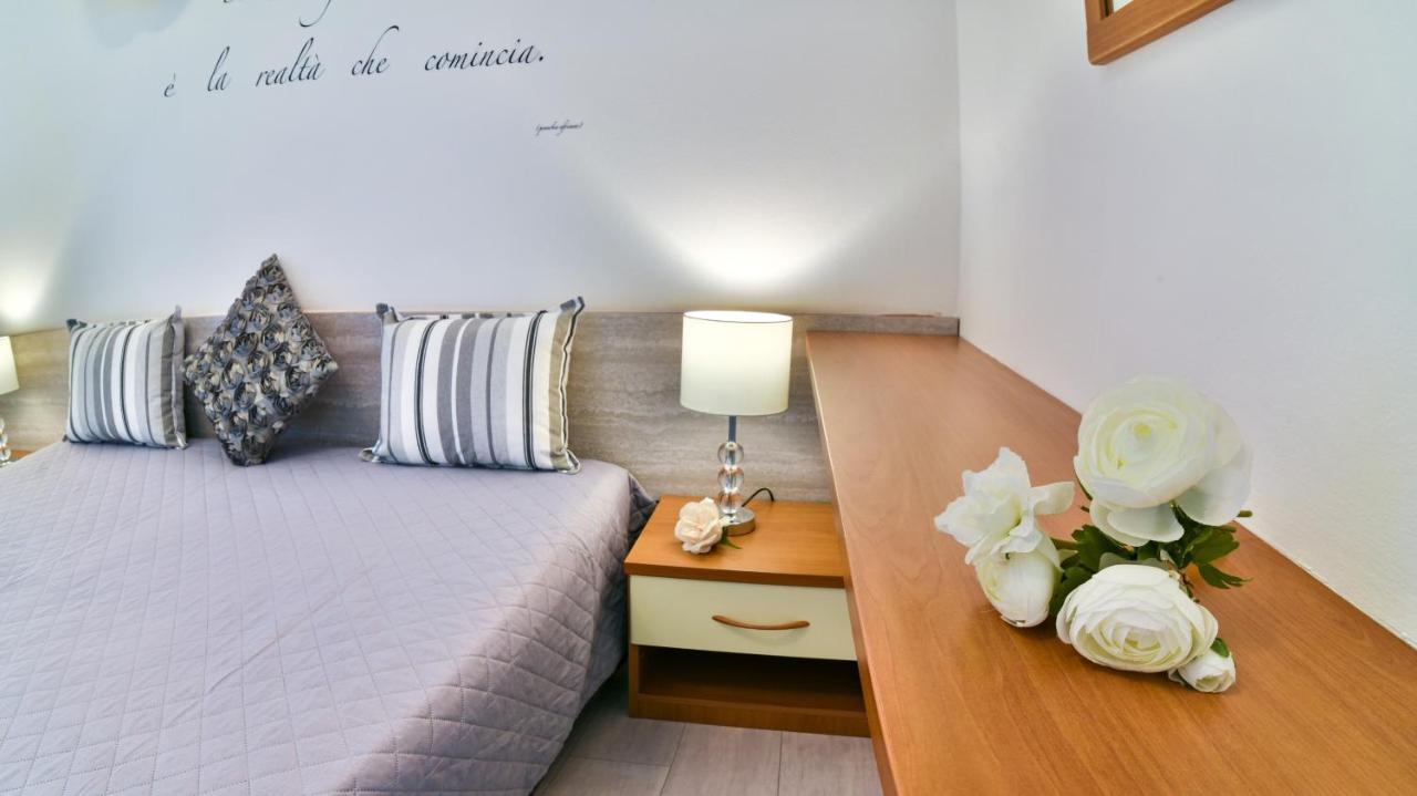 Casa Christina Rentals-24 Peschiera del Garda