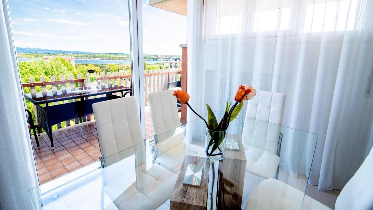 Casa Christina Rentals-24 Apartment Peschiera del Garda